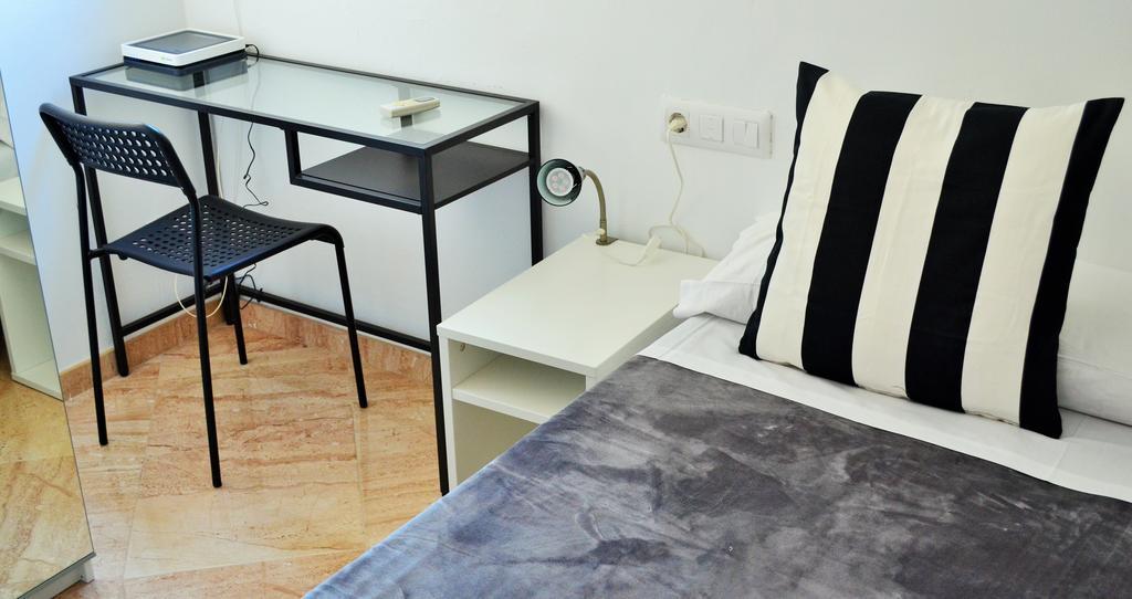 Mybedbcn Albergue Barcelona Habitación foto